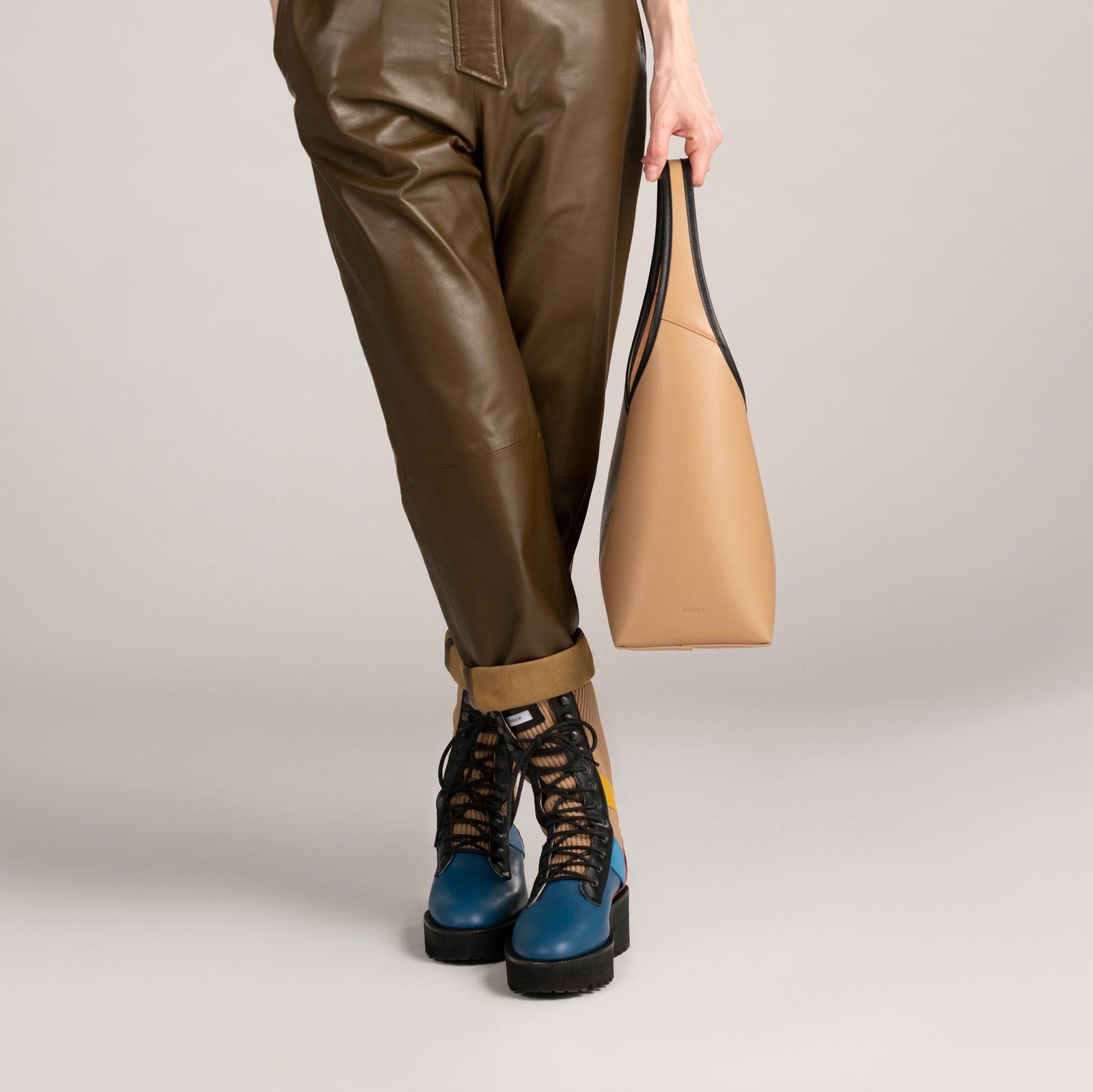 mlouye-hobo-m-latte-l5.jpg